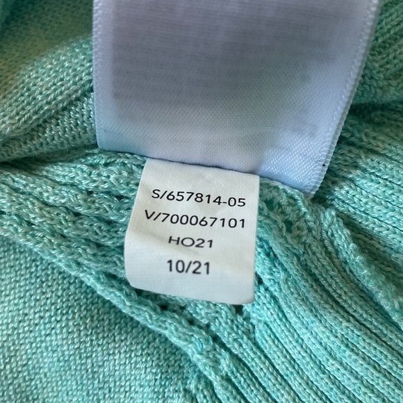 Athleta Women's XS Evergreen Hoodie Sweater - Picture 14 of 14